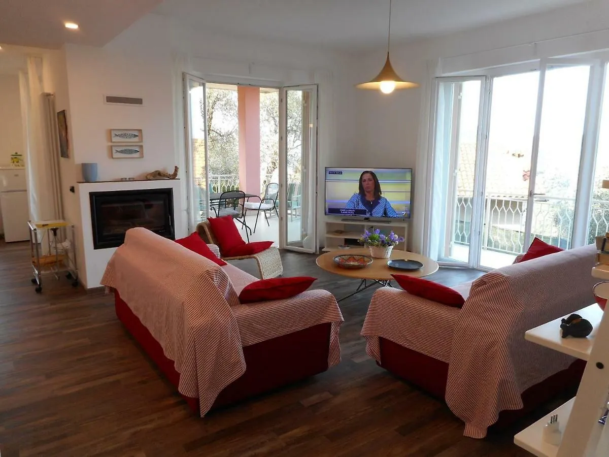 Holiday home Casa Chicca Villa Leivi Italy